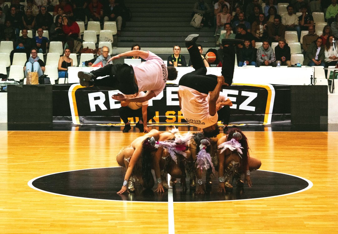 Samba-break-double-salto
